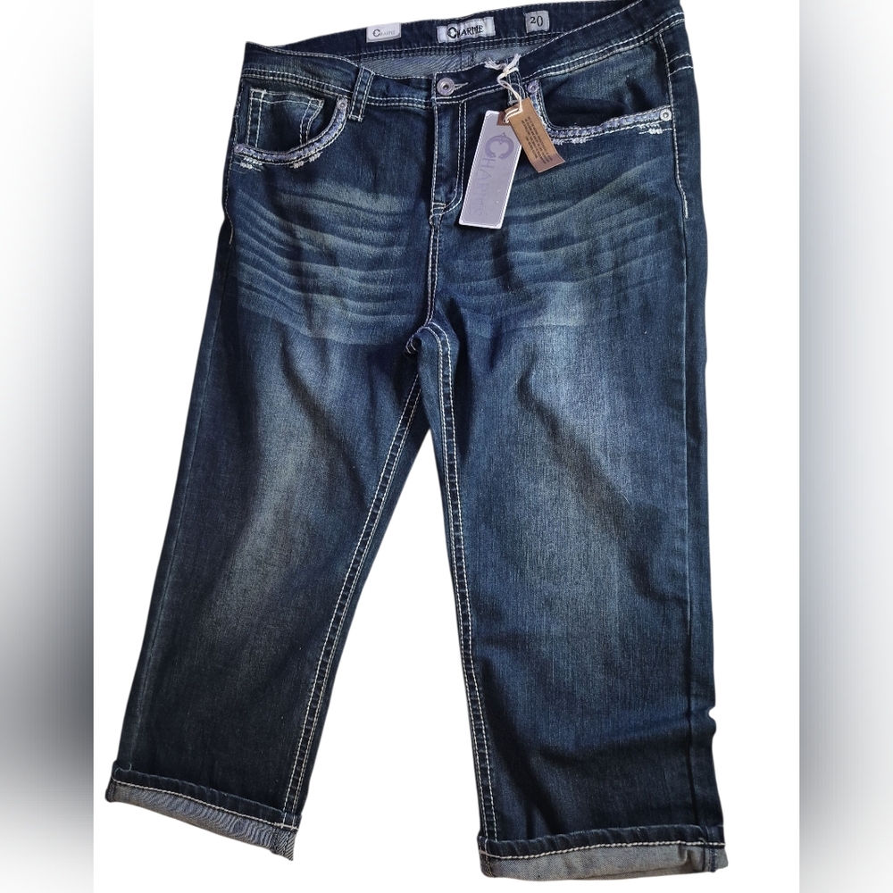 Fabulous Dark Wash Denim Capris Size 20 NWT Charme Bling Pockets